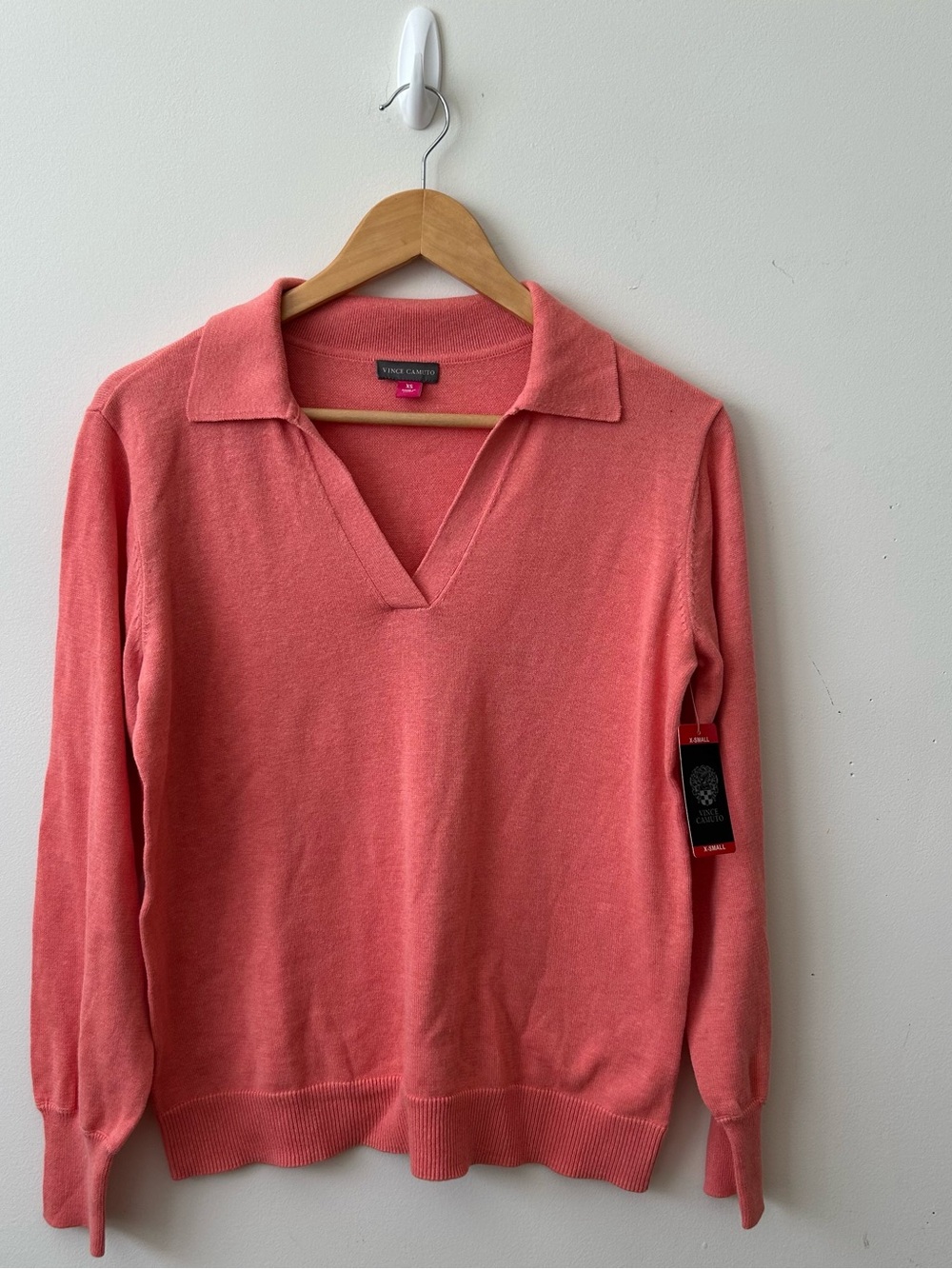Vince Camuto Sweater XS Ocean Coral Long Sleeves V Neck